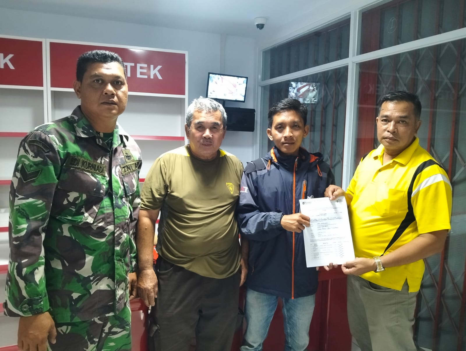 Dukung Digitalisasi Desa, KDMP Cikandang Pasang Jaringan Internet dan CCTV